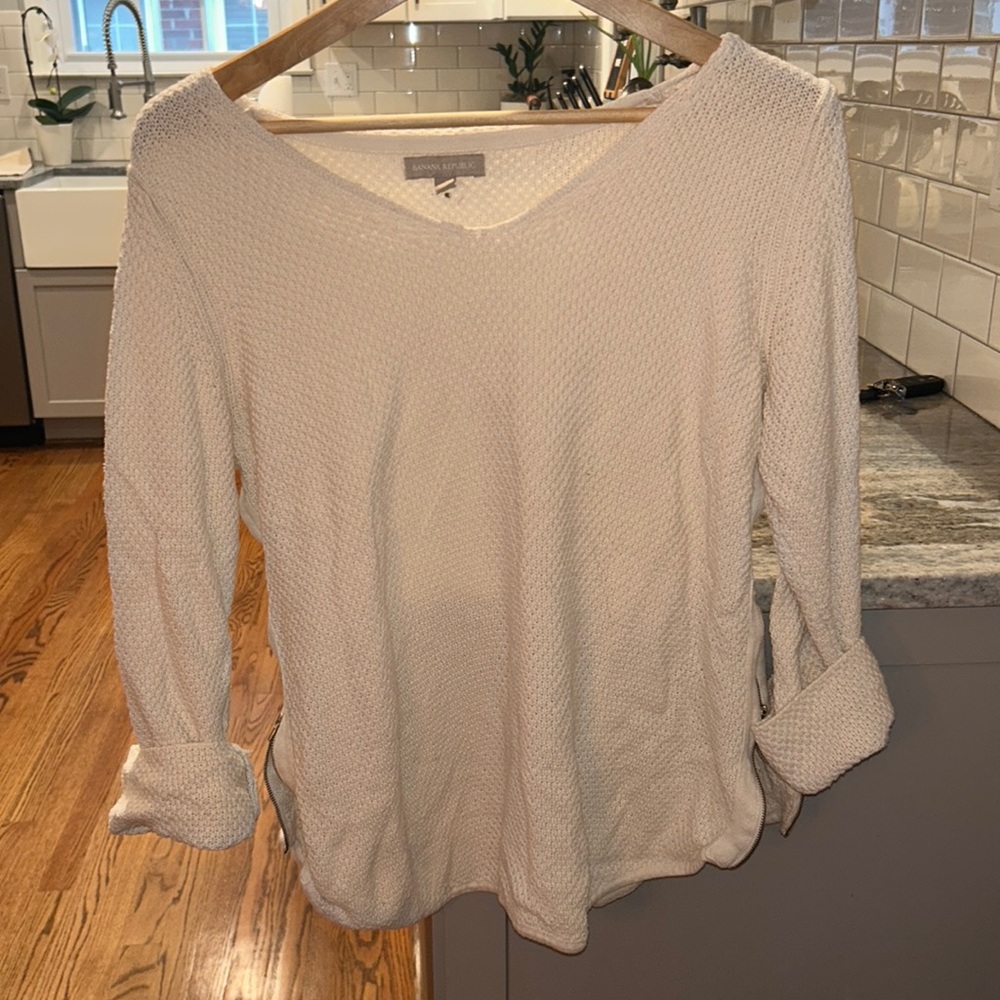 Women’s cream Banana Republic Sweater with zippers